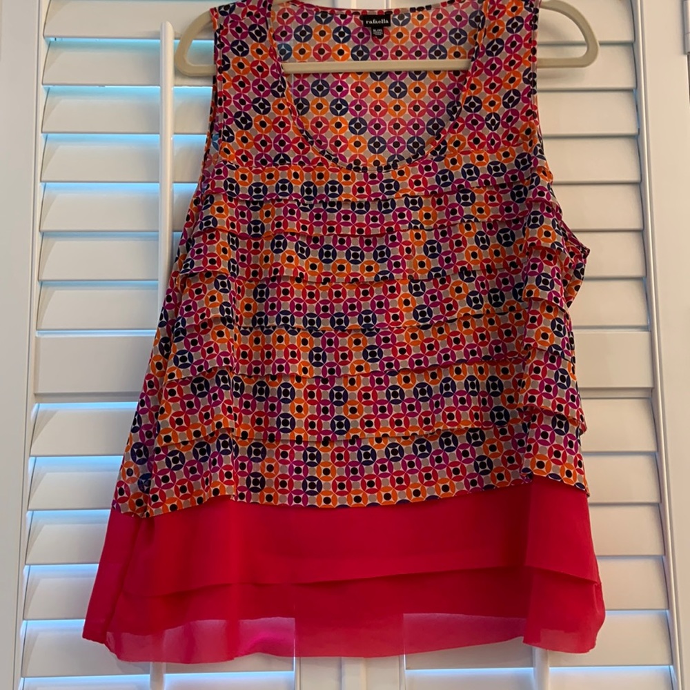 Rafaella flowy print top with tiers & solid bottom trim XL
